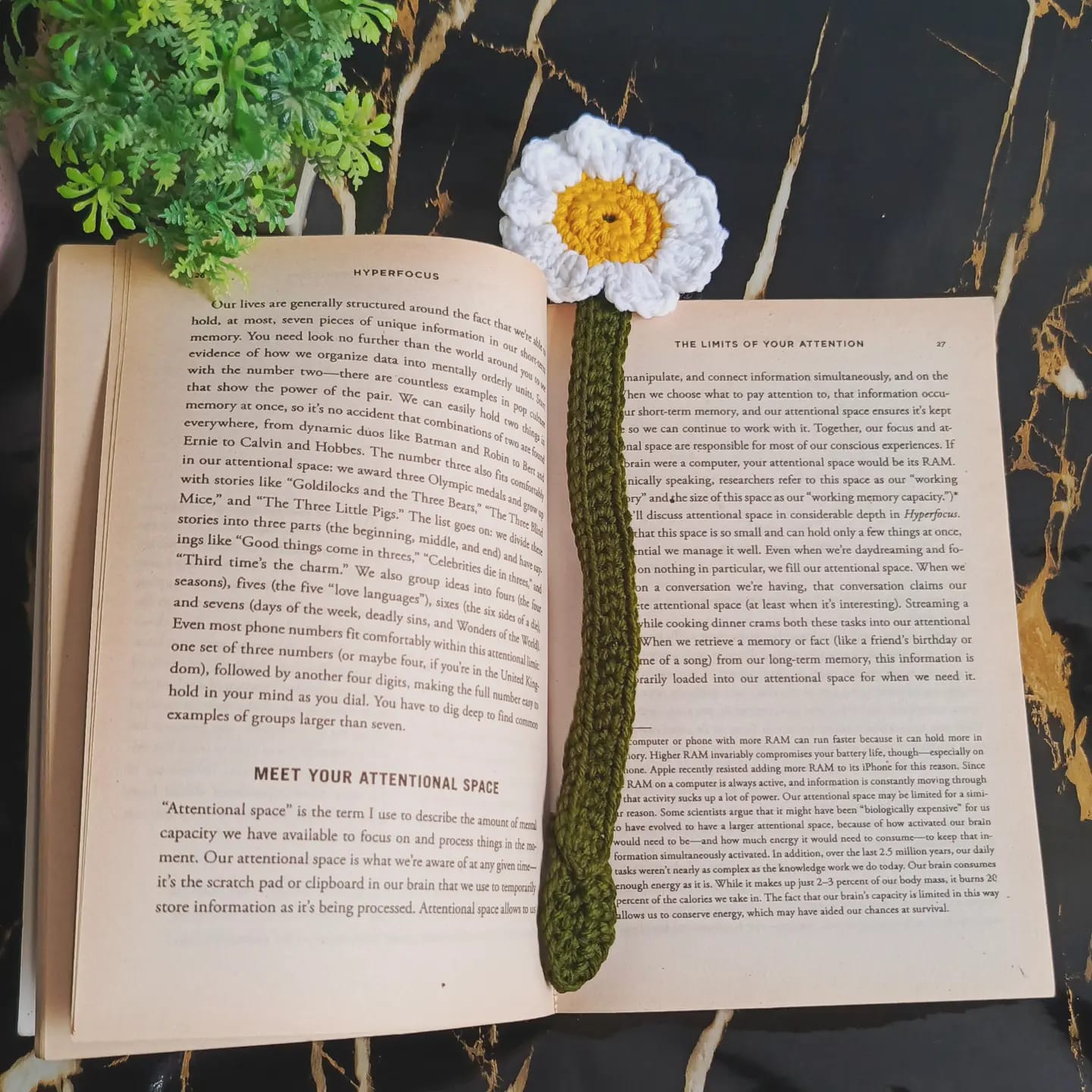 Daisy Bookmark 🌼