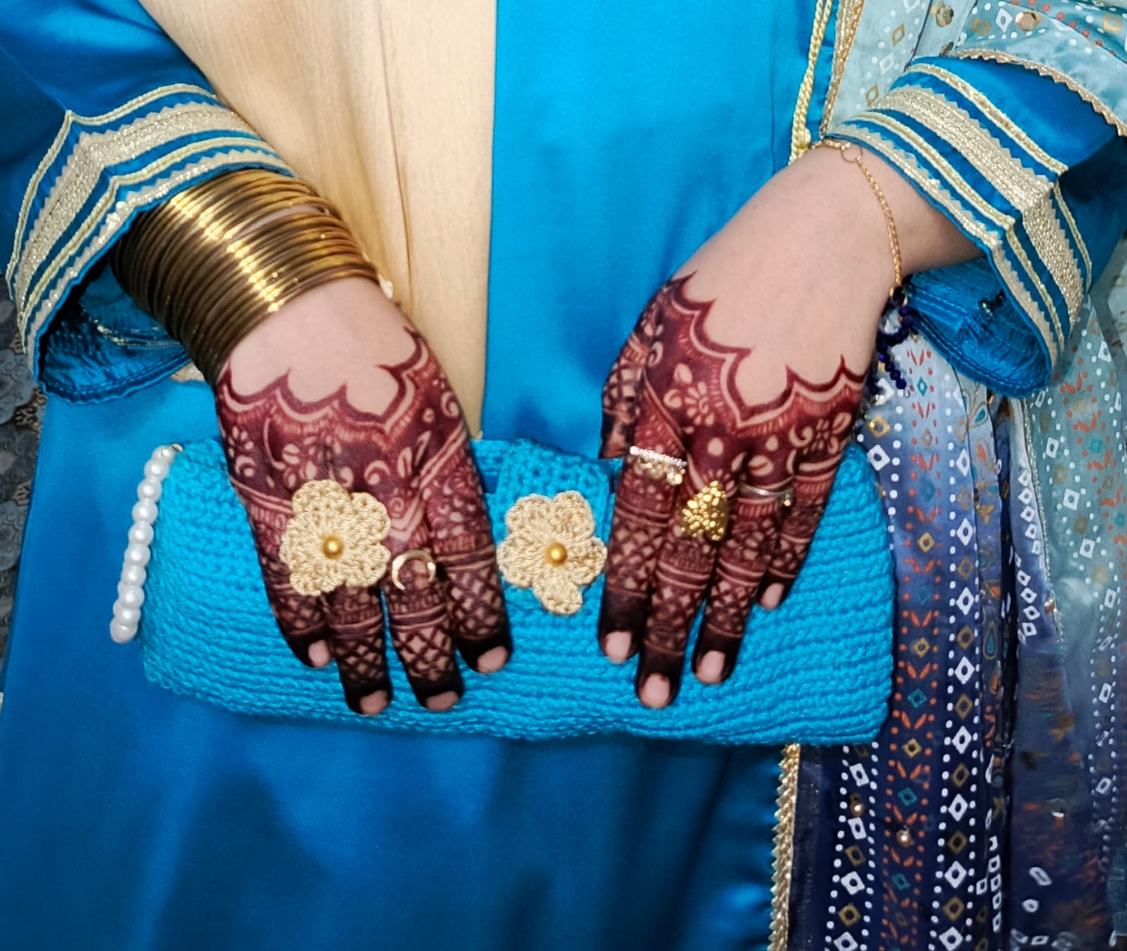 Noor-e-Zareen Clutch ✨ alternate view