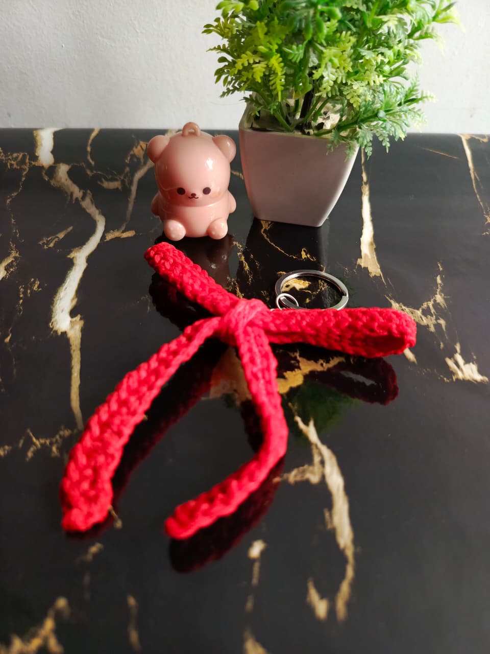 Bow Keychain 🎀 alternate view