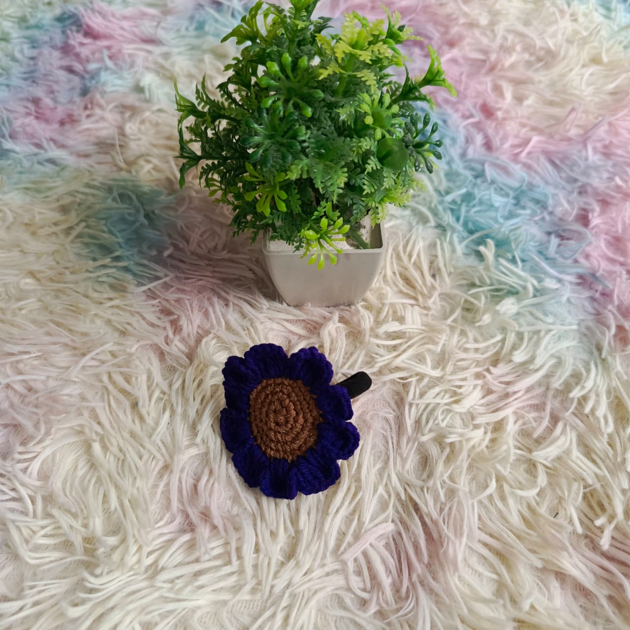 Flower Hair Tie photo 3 — handmade crochet by Bloom Corner, Karachi